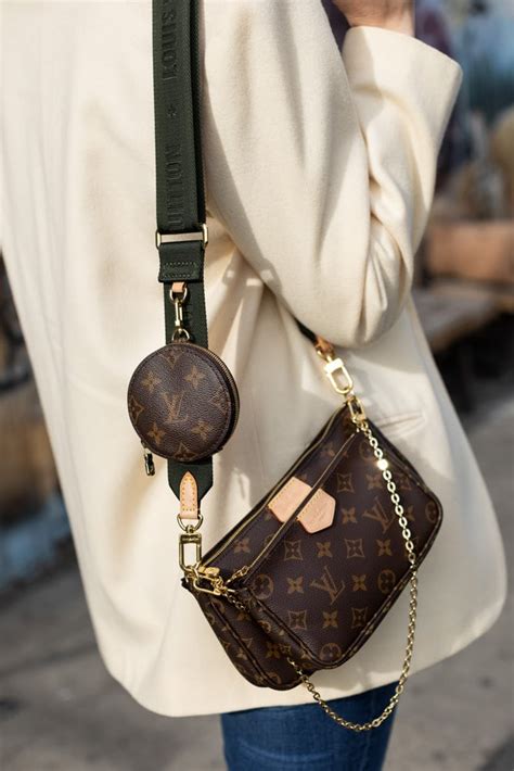 how much does louis vuitton make a year